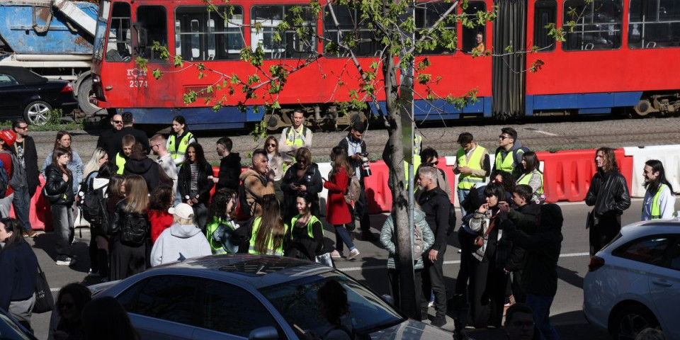 Opozicionar tvrdi: Blokaderi sve rade po diktatu stranaca, hoće da nas ukinu i zamene