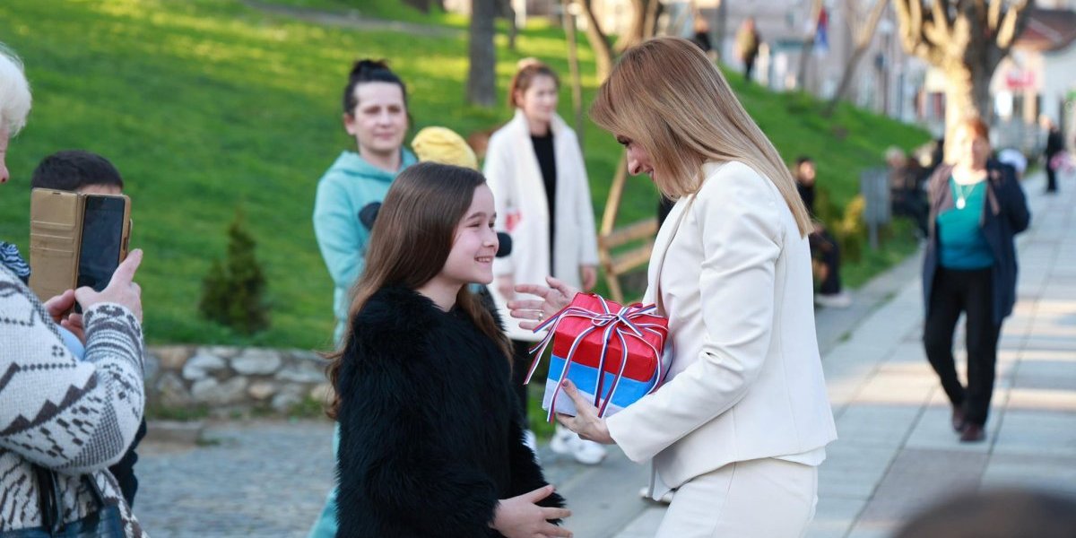 U znak sećanjka na bitku na Pločniku
