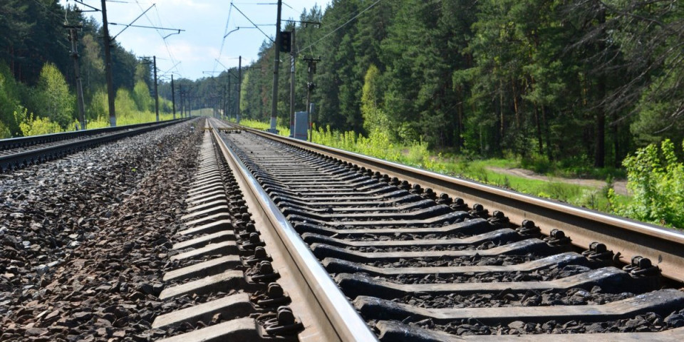 Hitno se oglasilo Ministarstvo: Ovaj deo pruge u Beogradu stavljen pod visoki napon