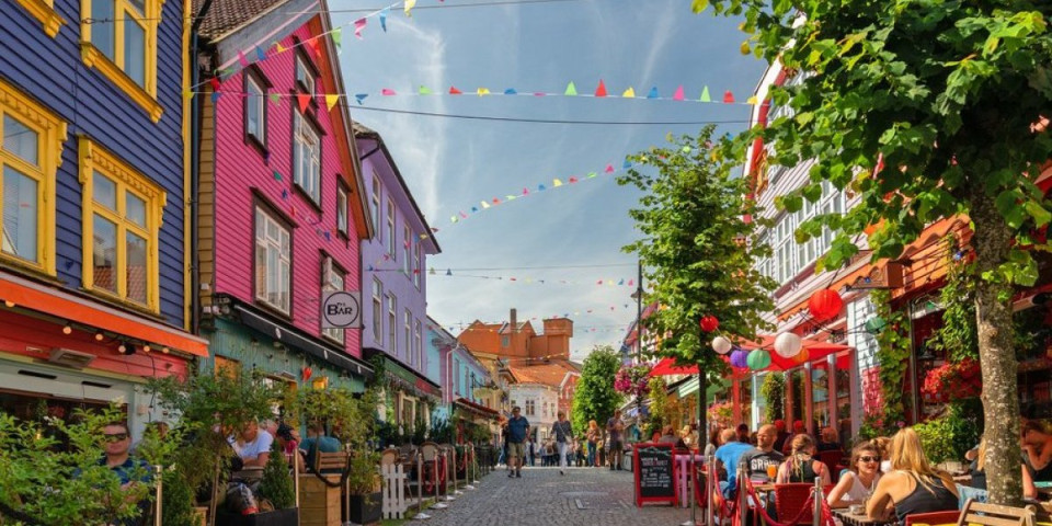 Prolećne destinacije omiljene turistima: Raj za praznike i beg od obaveza (FOTO)