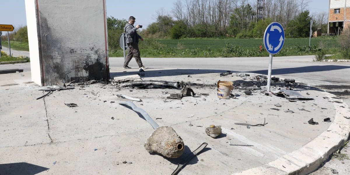 Auto se zakucao u krst