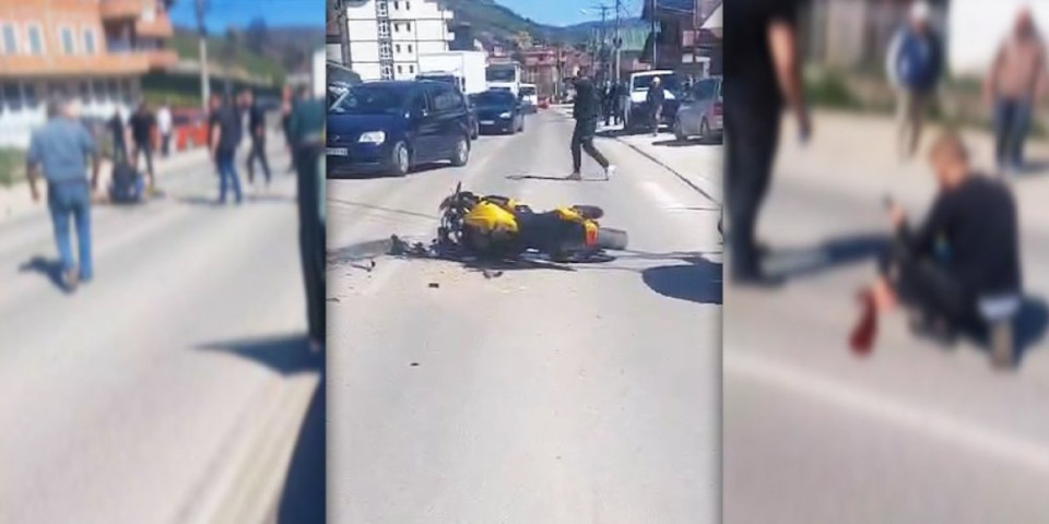 Prolaznici pokušavaju da pomognu: Stravičan snimak povređenog motocikliste kod Novog Pazara (VIDEO)