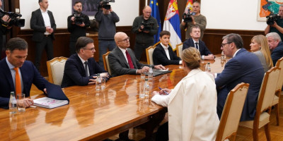 Počela sednica Predsedništva SNS: Vučić ne prisustvuje, ovo je tema