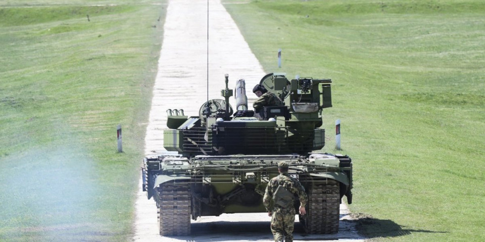 Srpski tenkisti u akciji: Ministarstvo odbrane objavilo snimak vežbe (FOTO/VIDEO)