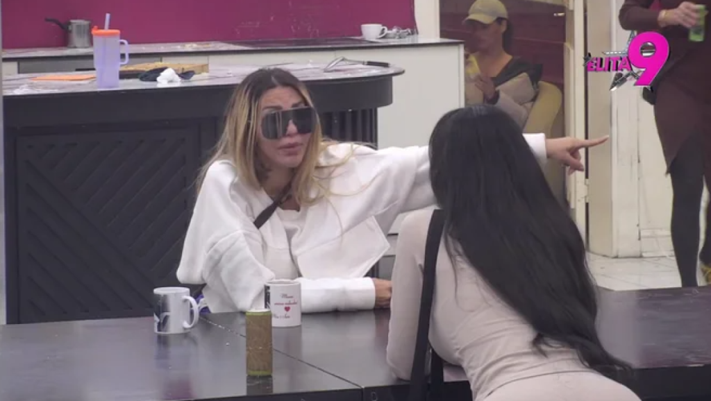 "Ti si trošila njegove pare, ja sa njim imam dete": Brutalno suočavanje Stanije i Aneli