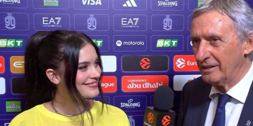 Kari, šmekeru! Bivši selektor Srbije napravio šou i tražio voditeljki broj telefona usred razgovora (VIDEO)