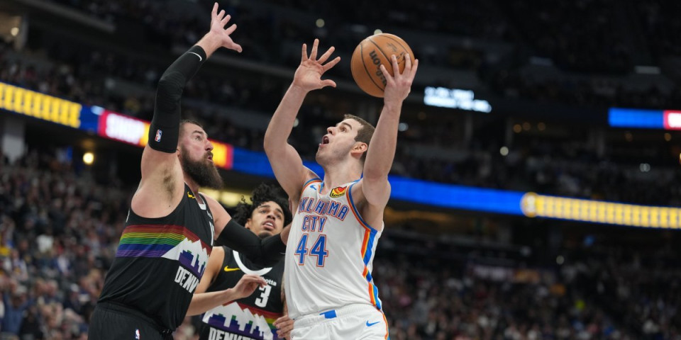 Denver bez "povređenog" Jokića razmontirao Oklahomu: Topić upisao dabl-dabl i odigrao meč karijere