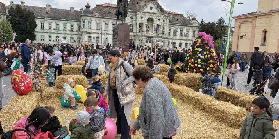 Tradicija se nastavlja: Vaskršnji karneval održan u Zrenjaninu (FOTO/VIDEO)