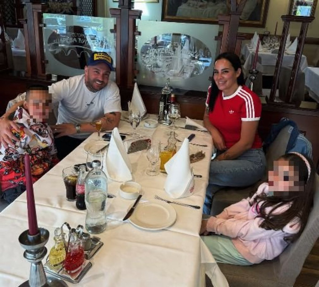 Jodžirov sin se potukao zbog prozivki: "Rekli su mu da ja bucam druge devojke"