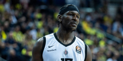 Panika u Humskoj: Isak Bonga sve bliži odlasku iz Partizana