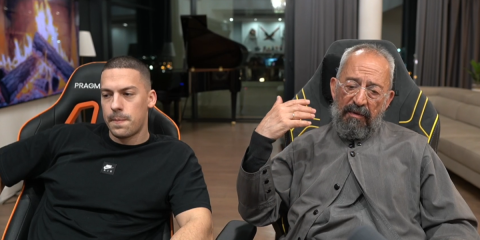 "Ne podržavam tu tvoju budalaštinu sa kockom": Baki Prasetu otac sve sasuo u lice (VIDEO)
