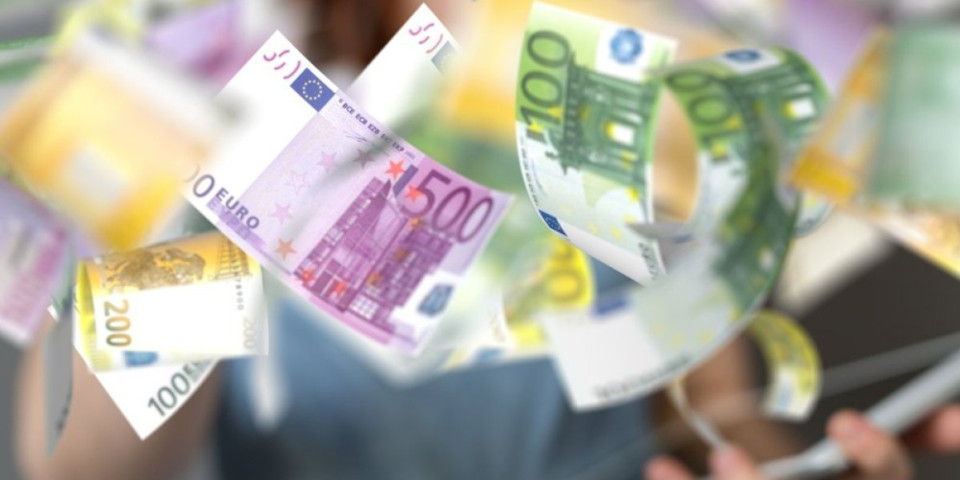 Bogate se nakon praznika: 2 znaka zapljusnuće talas iznenadinih para