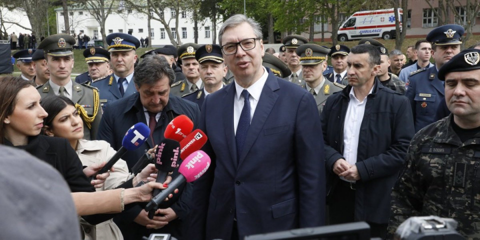 Snažna Srbija! Potpisuju se važni vojni ugovori: Vučić otkrio plan od višestrukog značaja (VIDEO)