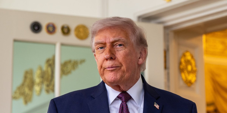 Tramp udara na Evropu: Treba nam Grenland da spasemo svet od Rusije i Kine!