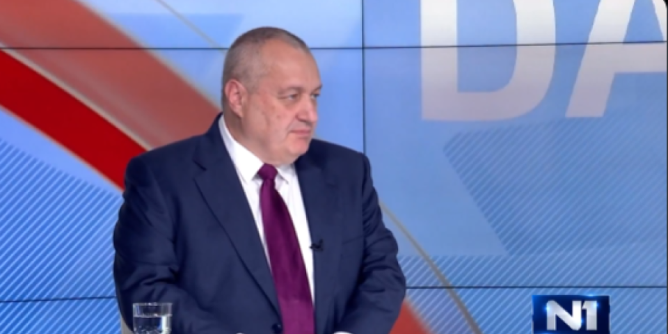 ''Je*em predsedniku majku i oca i svu decu'' - Ovo su gnusne reči pajtosa Srđana Milivojevića (FOTO)