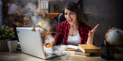 Visoke spoljne temperature, loša cirkulacija vazduha, prašina i rad sa zahtevnim programima mogu značajno da povećaju temperaturu laptopa.