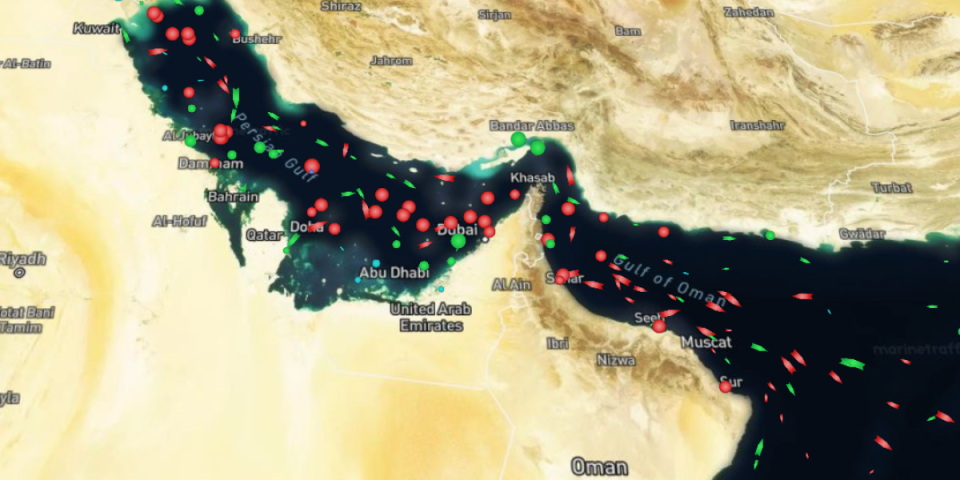 Iran objavio šokantnu vest: Naš supertanker je upravo prošao Ormuz, znate li kako?!