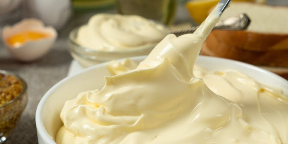 Domaći majonez od viška vaskršnjih jaja: Gotov je za 10 minuta, a ide uz svako jelo