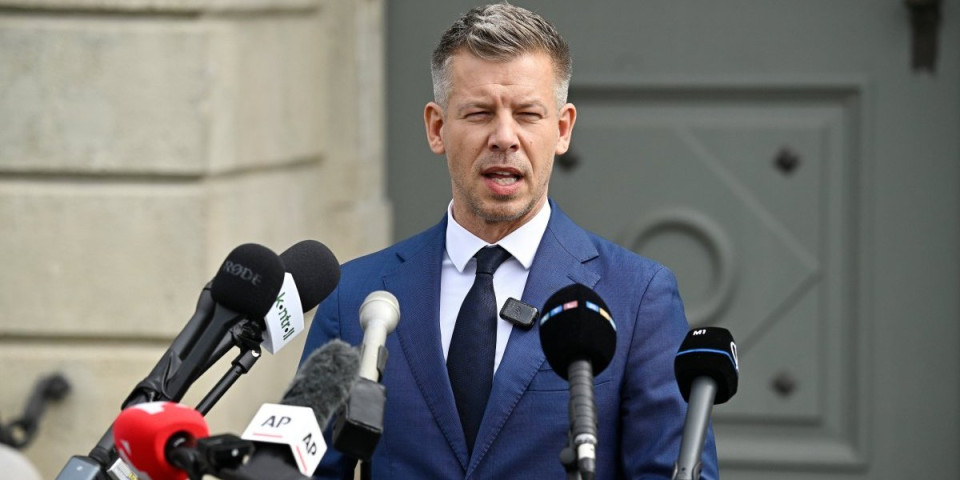 "Ostavka, odmah!" Drama u Mađarskoj, Peter Mađar izjurio besan iz predsedničke palate!