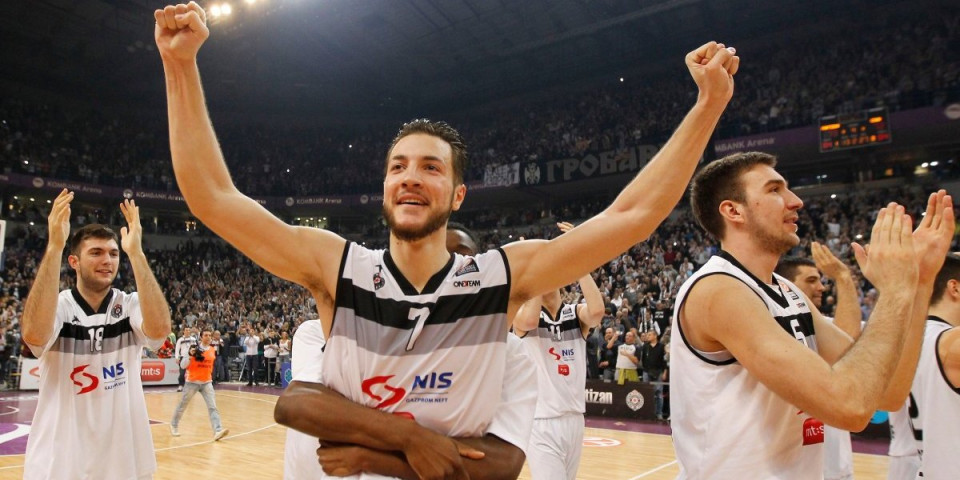 Emotivno oglašavanje Lovernja nakon povratka u Partizan: Vraćam se tamo gde je sve počelo