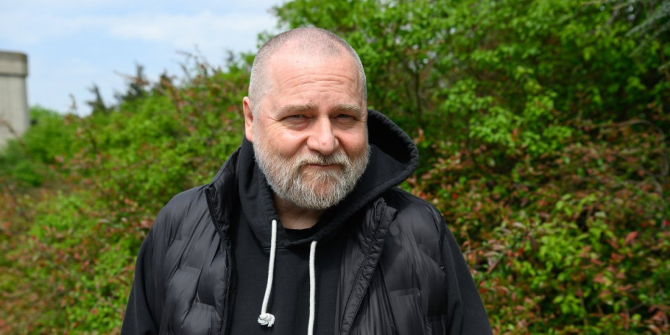 "Igram političara Pešića" - Nikola Pejaković: "Najvažnije je što je mir i što smo živi" (VIDEO)