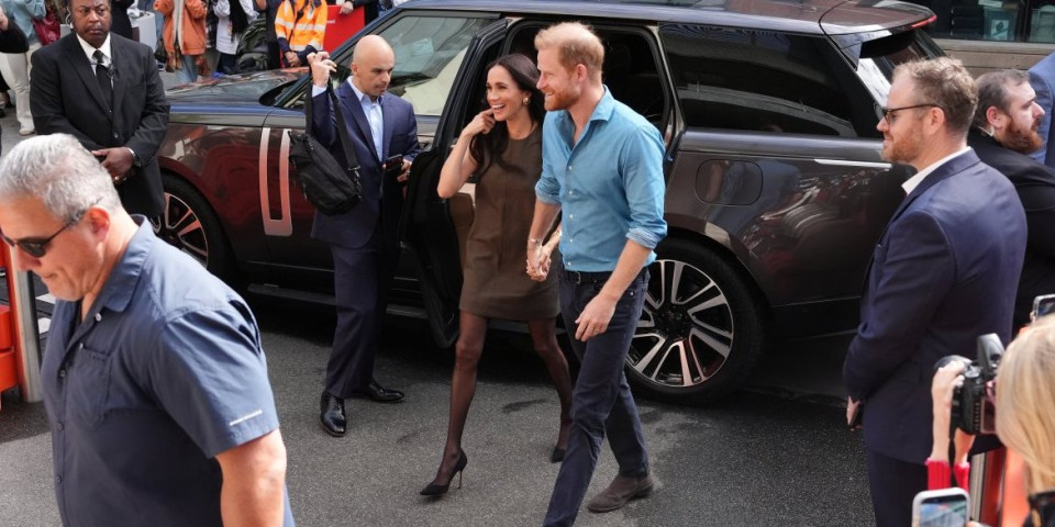 Megan Markl na ivici anoreksije? Noge kao grisine zaprepastile sve - mreže gore od komentara (FOTO)