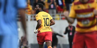 Zvezda zagrizla za napadača: Zver iz Poljske stiže na "Marakanu"?