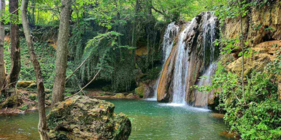 Nije Bali, ovo je Srbija: Nestvarni vodopadi i zelenilo - Ova destinacija je sve popularnija (FOTO)
