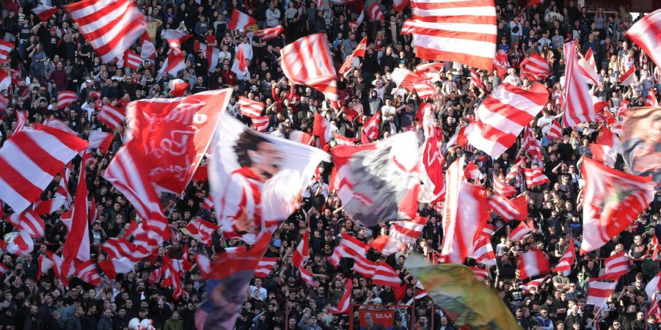 (FOTO) Žestoka prozivka "delija" zbog Bake Praseta - Navijače Vojvodine očekuje paklen doček na "Marakani"
