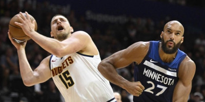 Sram vas bilo! Udarili na Jokića sleđa, mogao je ozbiljno da se povredi - Nasilnik brutalno kažnjen (VIDEO)