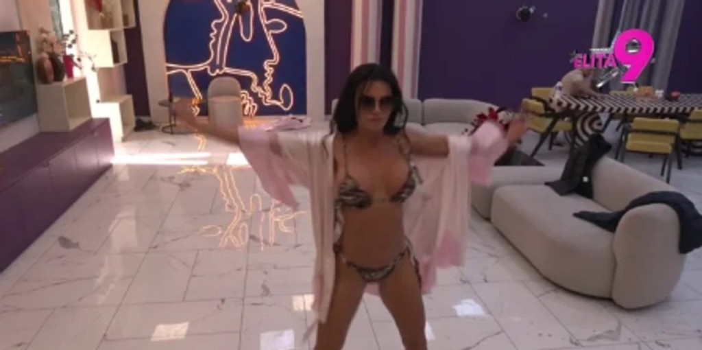 Skinula se Stanija Dobrojević: U rijalitiju šeta u bikiniju, a jede samo ove dve namirnice