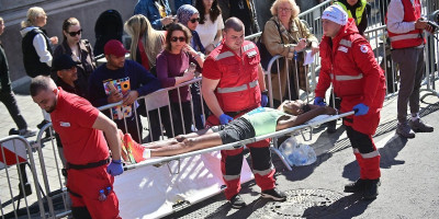 Drama na Beogradskom maratonu, šok scene: Takmičari kolabirali na stazi (FOTO)