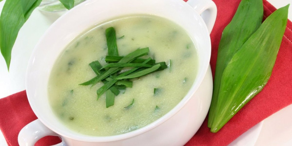 Prolećni ručak za 10: Krompir paprikaš sa sremušem - lagano i mirisno jelo koje ćete stalno spremati