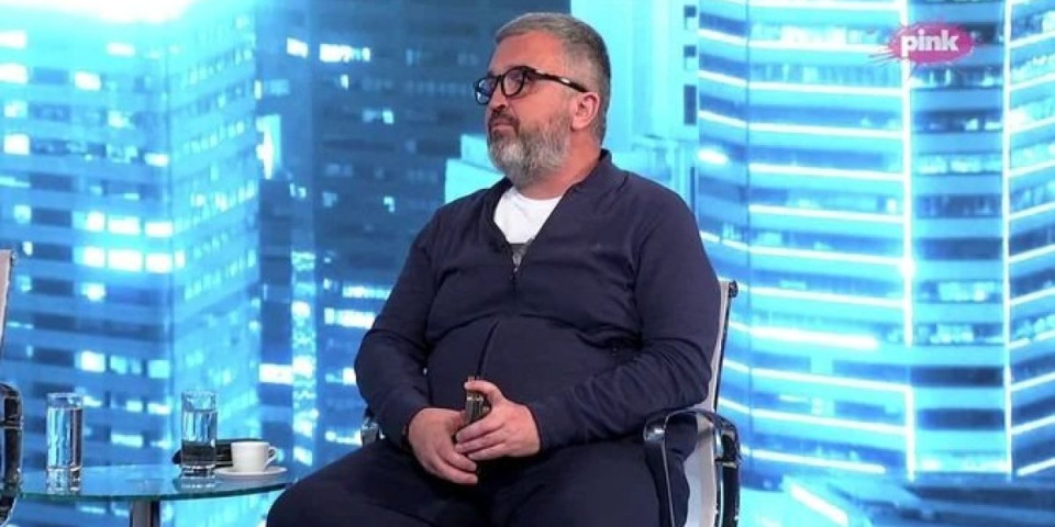 Vučićević podsetio na skandalozni detalj o blokaderki sa Medicinskog fakulteta - ovako je prevarila sistem! (FOTO)