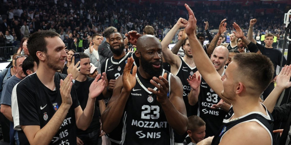 Navijači Partizana ovom košarkašu pakuju kofere posle večitog derbija