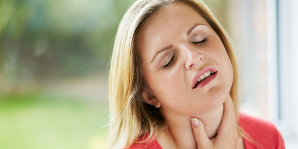 "Probudila sam se sa spaljenim grlom": Srbi masovno padaju u krevet zbog ovoga!