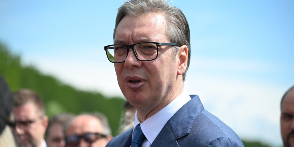 Vučić u Paraćinu: Otvaranje pogona "Vaider Srpska fabrika stakla"