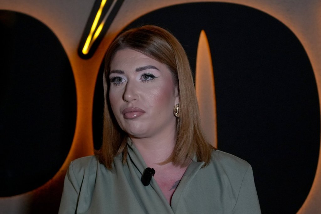 "Nevaspitana si i lopov": Pevačica optužila koleginicu za krađu