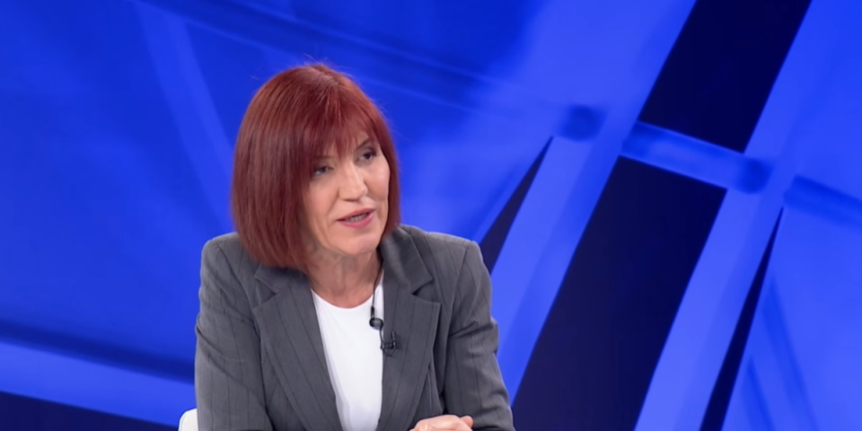 Više sreće drugi put: Vučenić htela da ispadne "džek" pa omašila ulicu i broj!