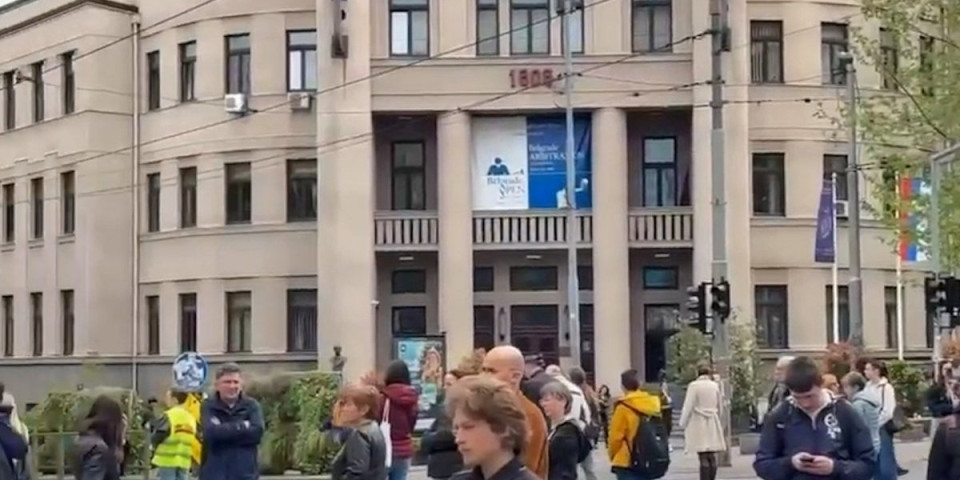 "Dogodine na plenumu": Blokaderi penzionisali sami sebe, više nemaju ni međusobnu podršku (FOTO)