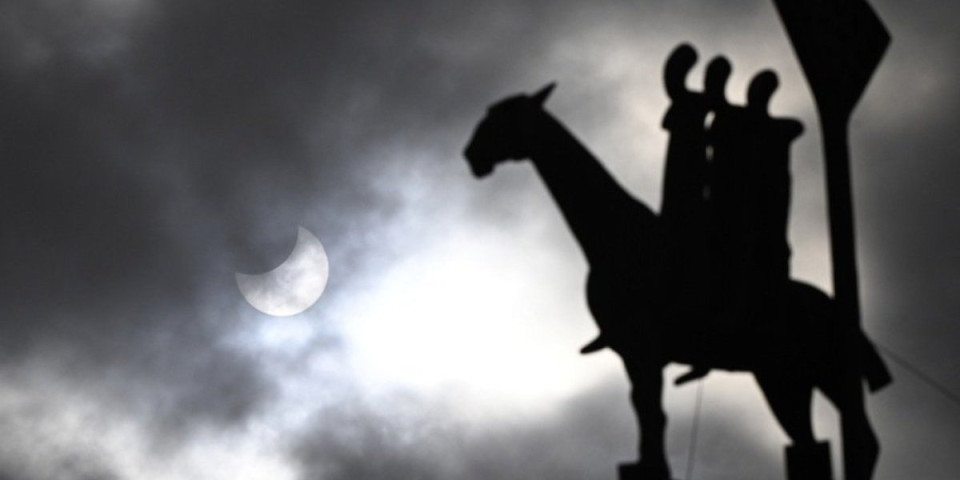 Svetski AI moćnici se u tajnosti spremaju za jeziv scenario! Rani znaci su već tu, pratite gde i šta ovi ljudi rade