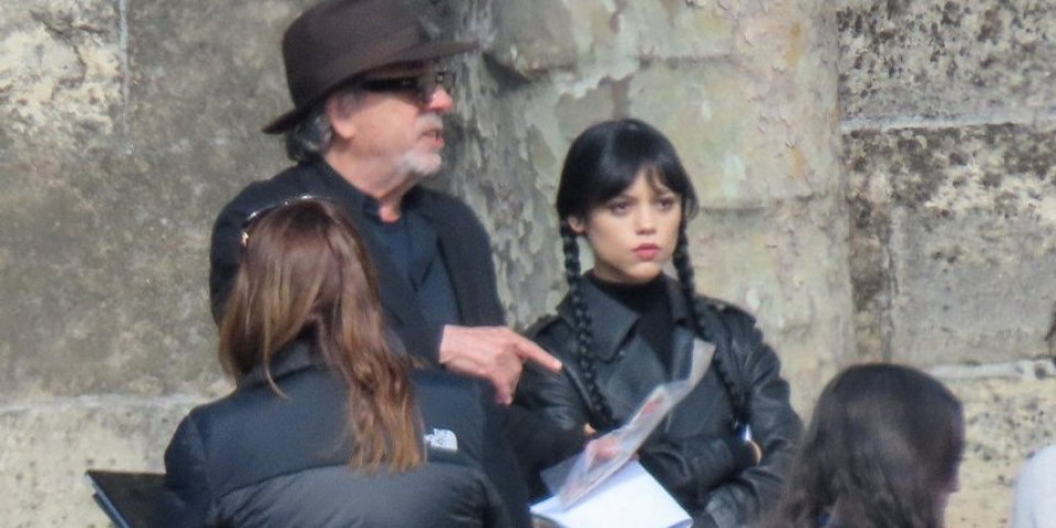 "Iz Pariza, sa strahom": Treća sezona "Wednesday" u produkciji, prvi kadrovi otkrivaju mračan zaplet