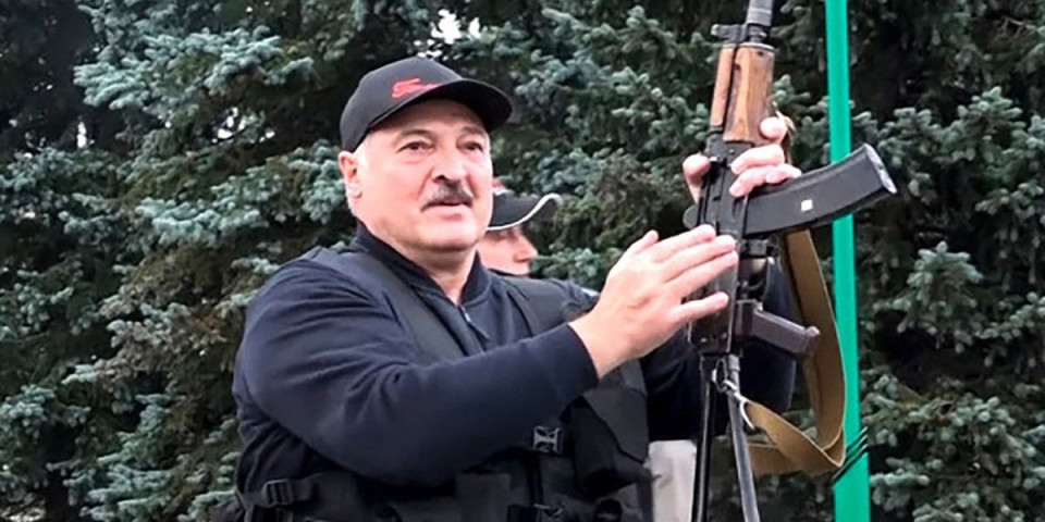 (VIDEO) Sve miriše na invaziju sa severa! Lukašenku Zelenski poslao jezivu preteću poruku: Ako bude izvršio napad...