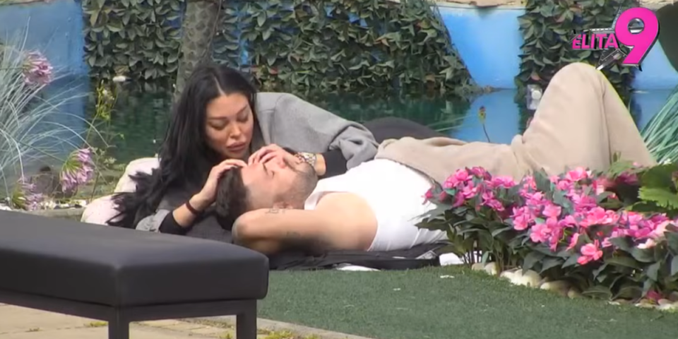 Kao da mu nije razbila zube: Asmin Maji Marinković prešao preko svega (VIDEO)