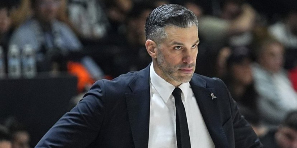 Alimpijeviću pukao film: Izgubio prvi meč u finalu Evrokupa, pa opsovao na srpskom (VIDEO)