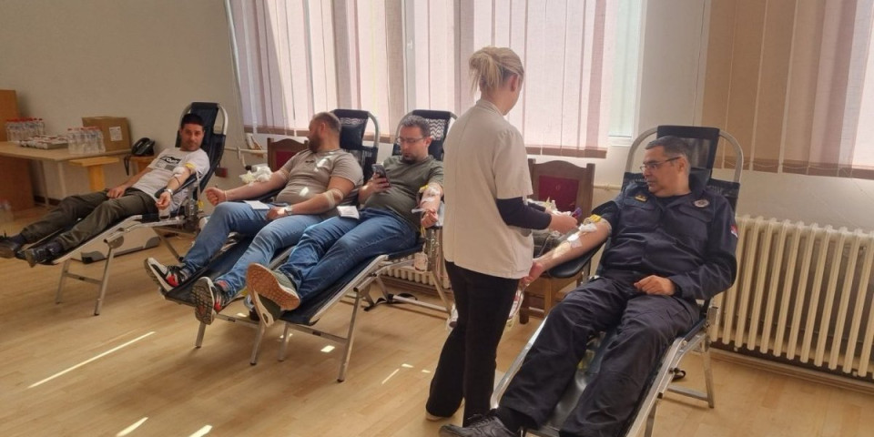 Prva humana akcija ove godine: Zaposleni u KPZ Požarevac donirali krv