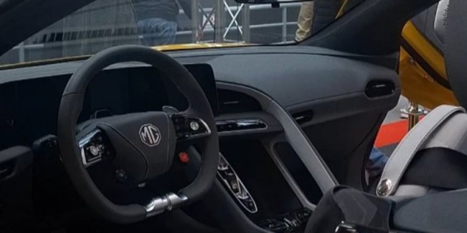 Automobil za višu klasu: Cena paprena, ali potrošnja minimalna