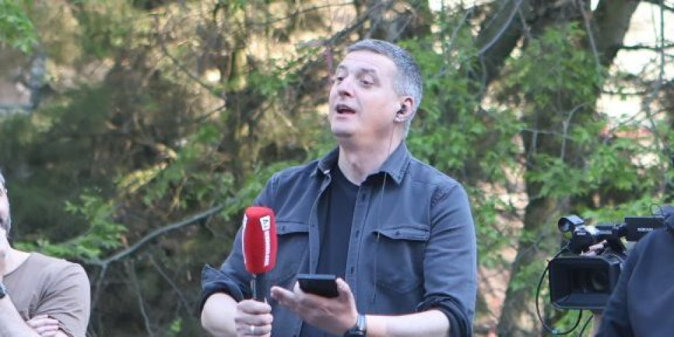 Skandal nad skandalima! Priveden novinar Informera Vladimir Savić (VIDEO)