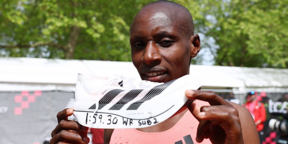 Istorija u Londonu: Sebastijan Save iz Kenije istrčao maraton ispod 2 sata (VIDEO/FOTO)