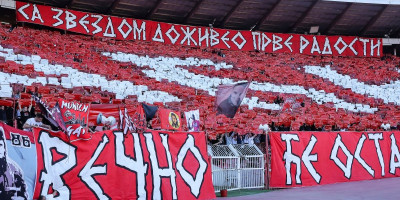 Sever ne zaboravlja: Navijači Zvezde koreografijom podsetili na veliku tragediju (VIDEO)